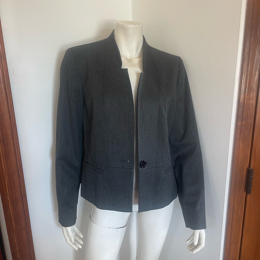 Classic Louben Woman’s Gray Blazer (with tags!)